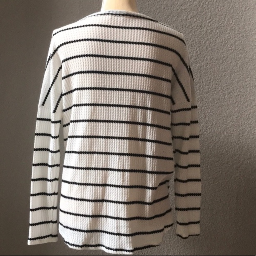 Black & White summer fun nautical top S & M - Picture 4 of 6